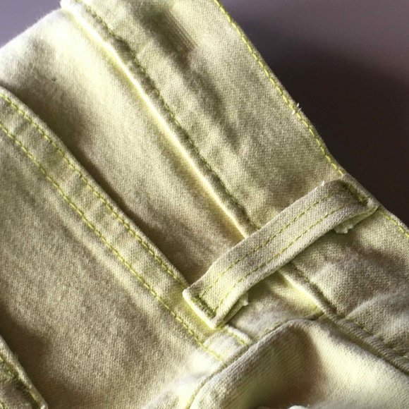 French Dressing Jean Capri's and Matching Vest - Picture 6 of 14